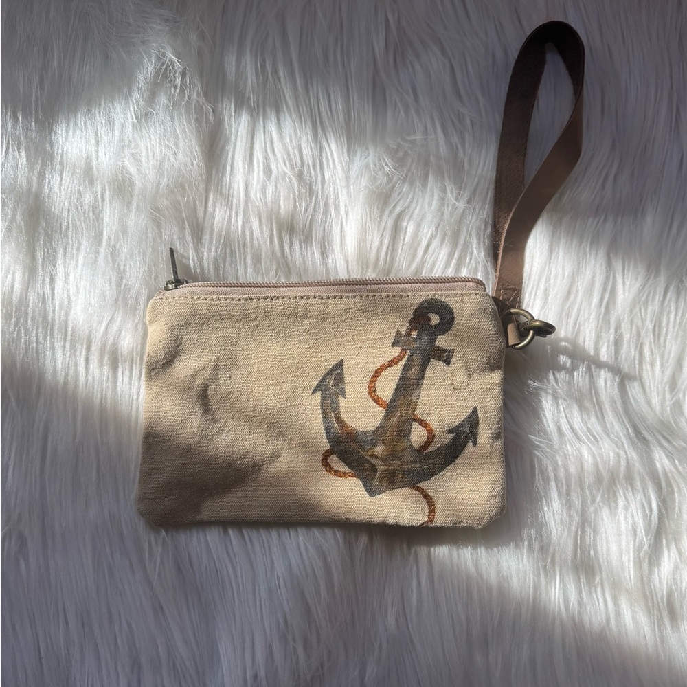 Anchor Design Tan Wristlet